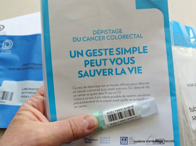 Dépistage du cancer colorectal : pour les femmes et les hommes de 50 à 74 ans