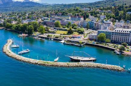 LA MAISON DES INTERNES à EVIAN LES BAINS